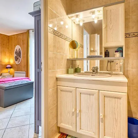 In * 萨尔拉拉卡内达