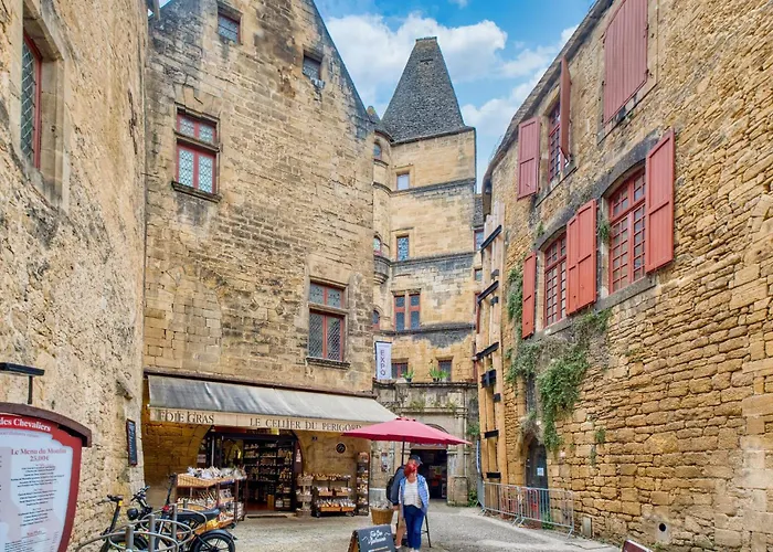 In * Sarlat